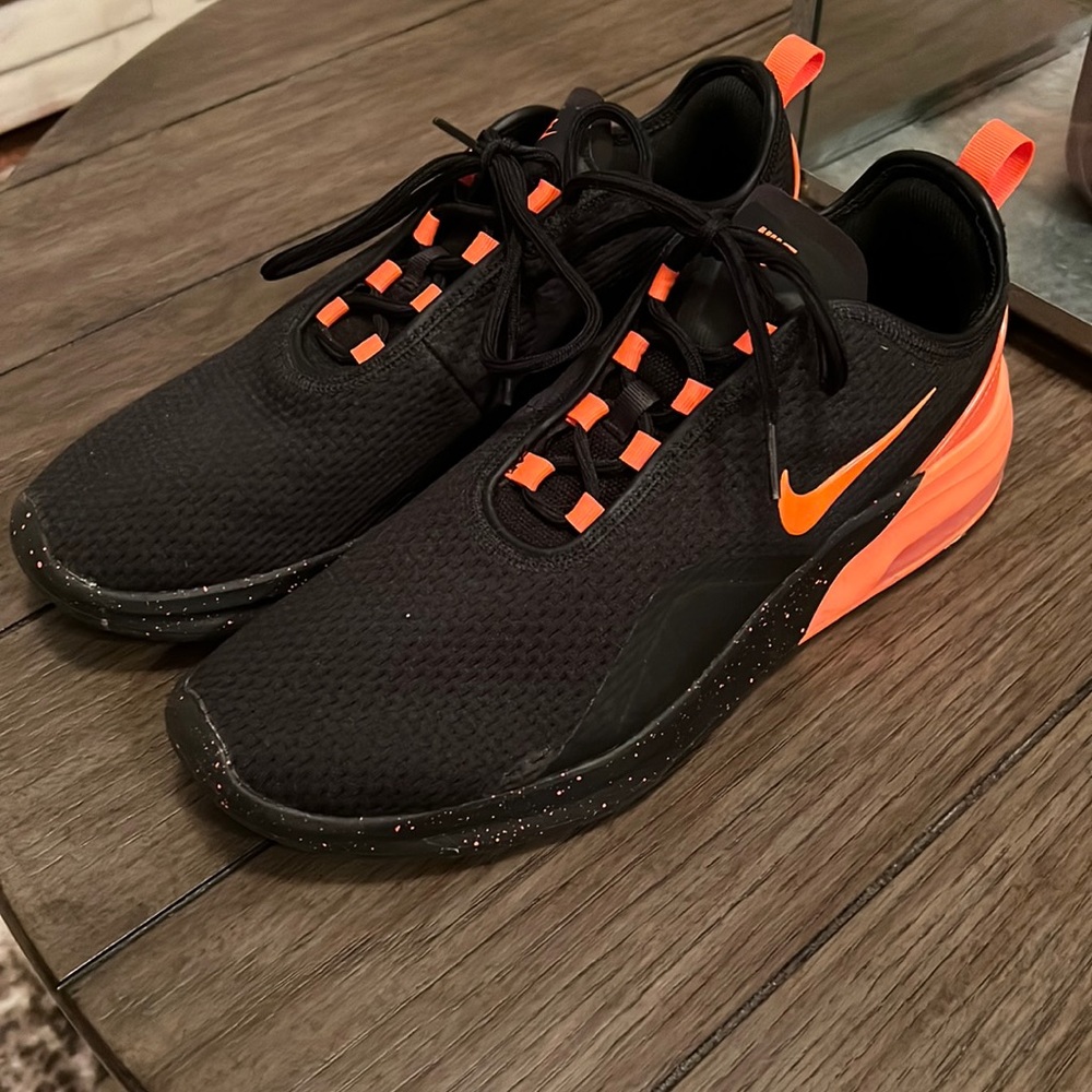 Nike Air Max Motion 2 MENS 10.5